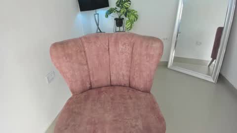 kelsythorner stream preview