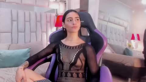 keniavelvet_ stream preview