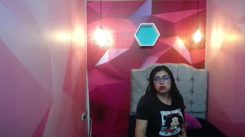 keren_black stream preview