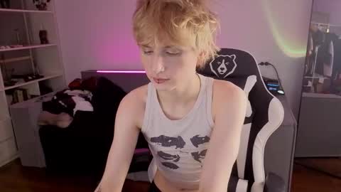 kessy_white stream preview