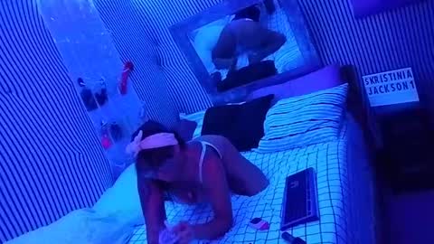 kikilovespartylights stream preview