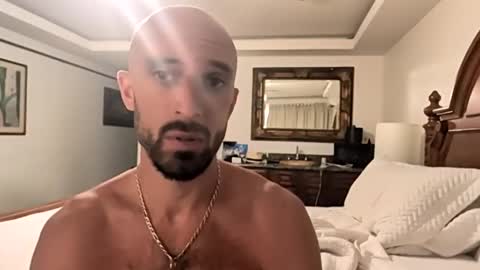 kingdaddysayless stream preview