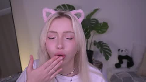 kitsuwaifu stream preview