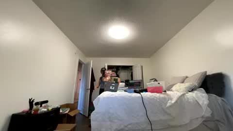 kylieexoxoxo2432 live stream