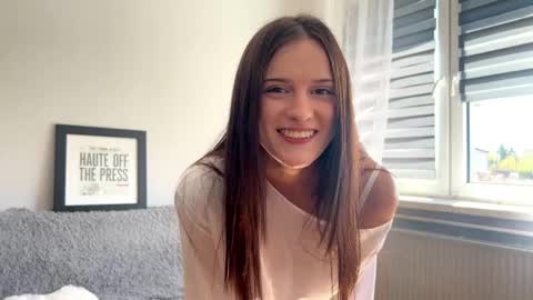 lacecurl stream preview