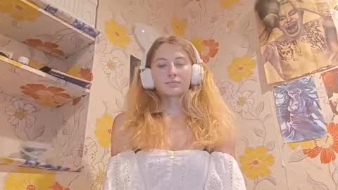 laticiacalicutt stream preview
