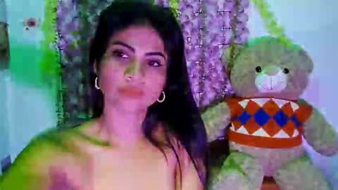 laura_rey_26 stream preview