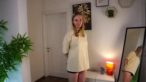 laurendarou stream preview