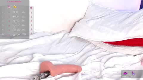 laurengill7 stream preview