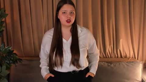 leishacaves stream preview