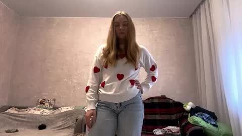 lelaniedzwiecki stream preview