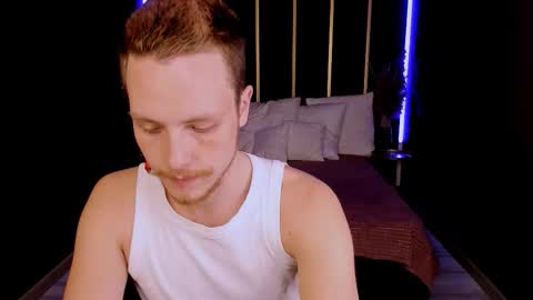 leo_mooree stream preview