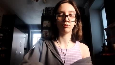 leoniacirino stream preview