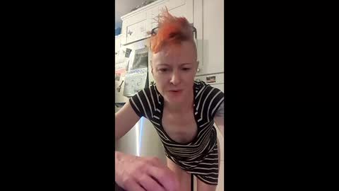 likesthepain stream preview