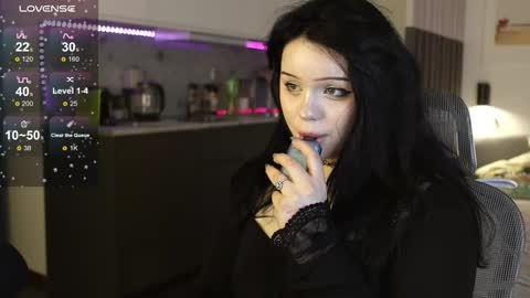 lililtt_ stream preview