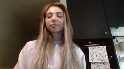 lilysweetgirl stream preview