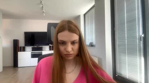 liravelle_ stream preview