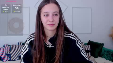 little_cherry___ stream preview