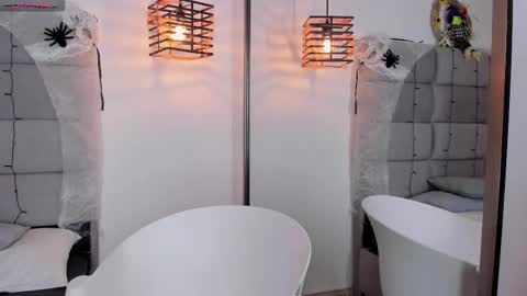 littleerosee stream preview