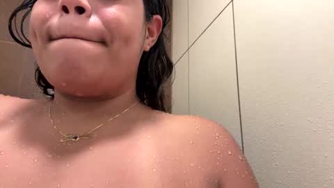 lolafoxlive stream preview