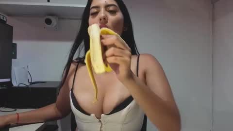 lolalola_12 stream preview