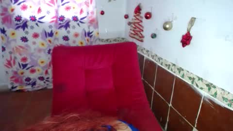 lolamourin stream preview