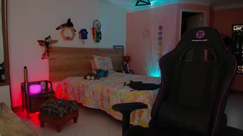 lolaverse stream preview