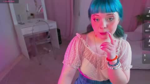 lollyshy__ stream preview