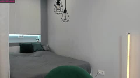longoriaeva stream preview