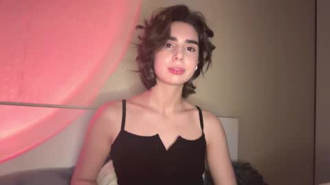 lorrettasittre stream preview