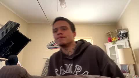 love_stretch stream preview