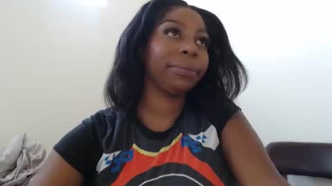 lovely235 stream preview