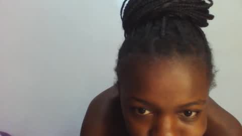 lovely_yvonne stream preview