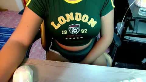 lovelyburi stream preview