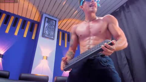 luis_as stream preview