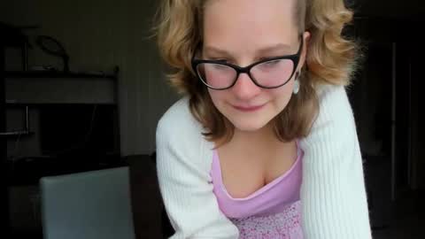 lumi_bloomi stream preview