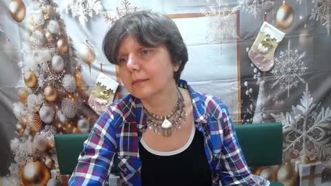 lunadobra stream preview