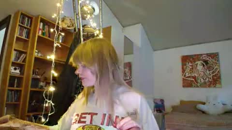 lunalovetea stream preview