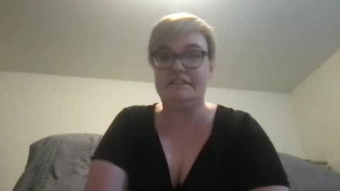 lusciouss_kitten stream preview