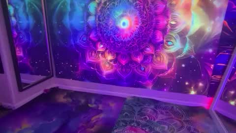 madameglowhole stream preview