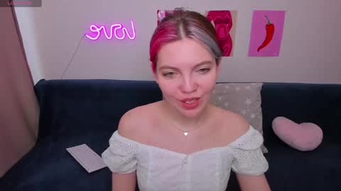 marie_reyess stream preview