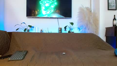 mathewhot3 stream preview