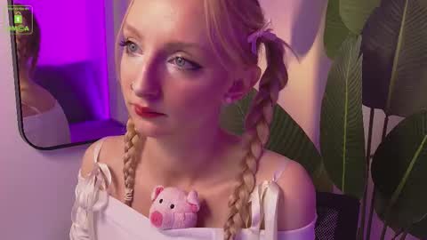 mayasnoww stream preview