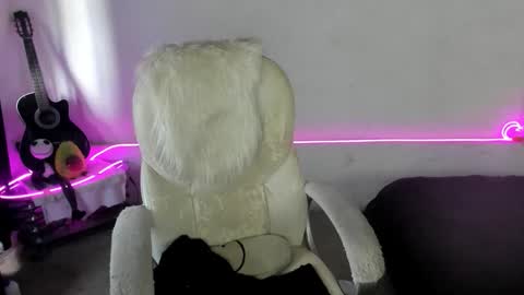 megan_waldman stream preview