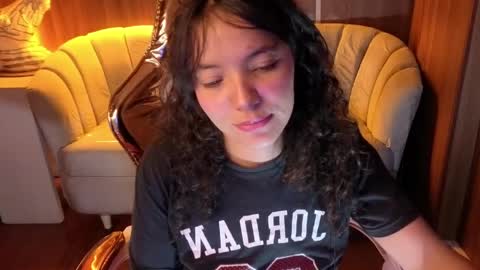 mia_blue_b stream preview