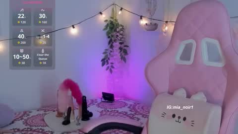 mia_noir stream preview