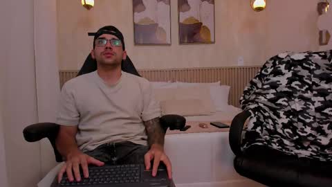 mike_montoya stream preview