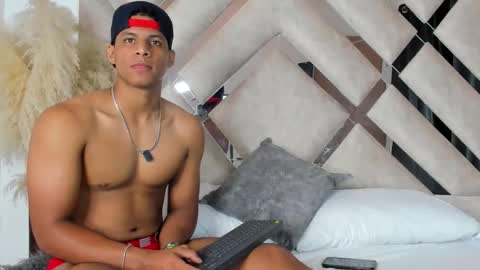 mike_pearl stream preview