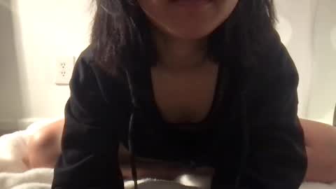 mikimoonlight live stream