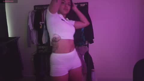 milena_101 stream preview